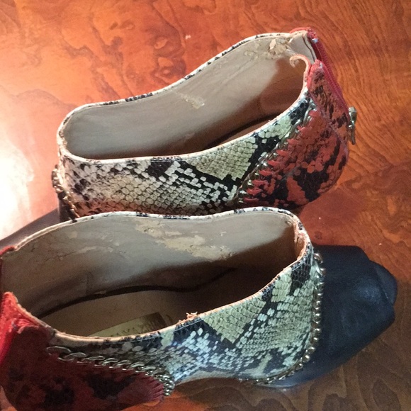 BCBG “Britt” Chain Python Colorblock Bootie - Picture 5 of 8